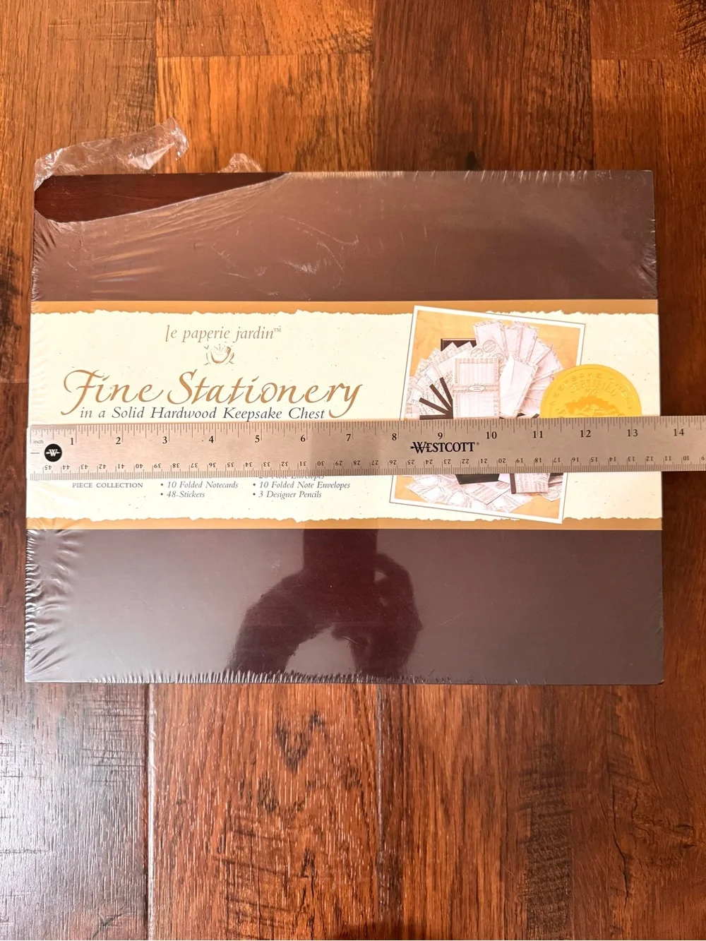 Fine Stationery set in solid hardwood keepsake chest, NWT
